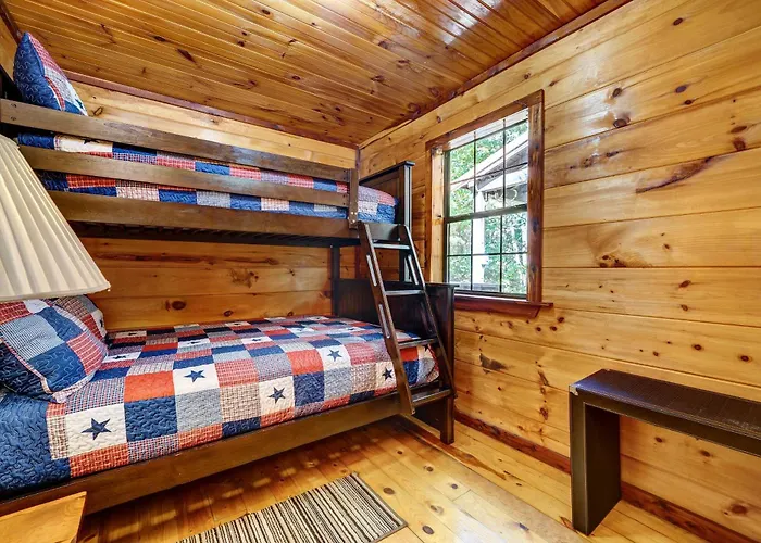 Private Broken Bow Cabin With Hot Tub And Gazebo!
