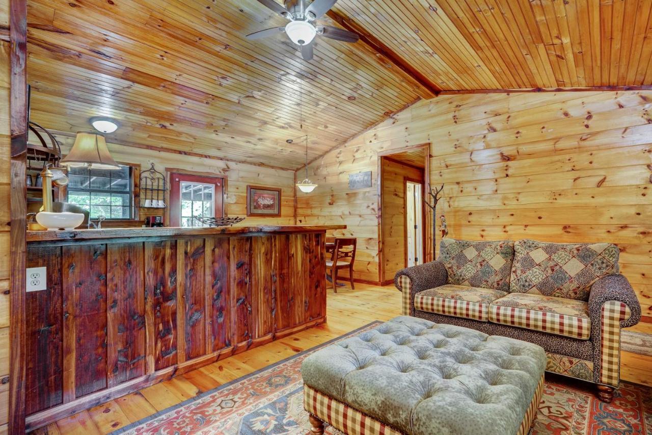 Private With Hot Tub And Gazebo! *
