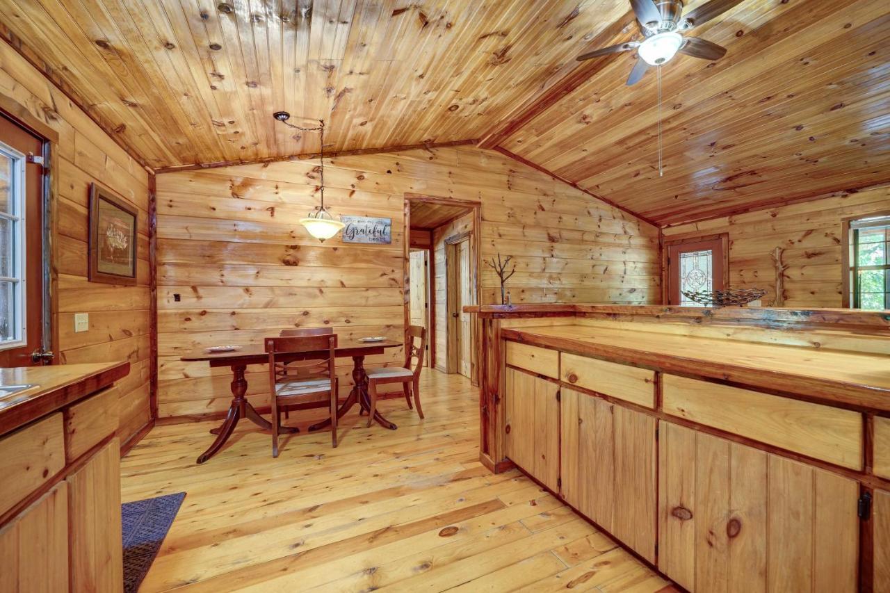Private With Hot Tub And Gazebo!