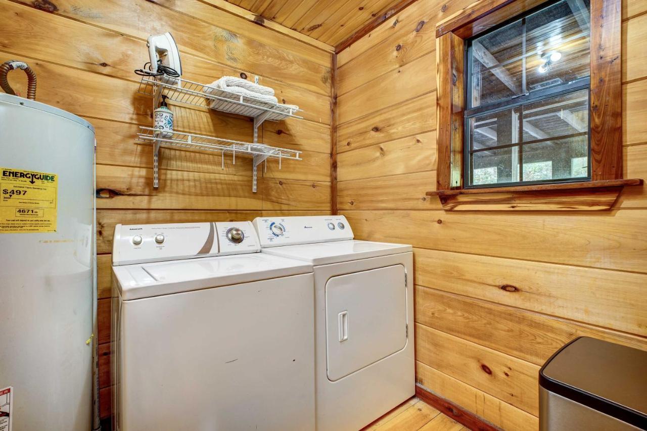 Private With Hot Tub And Gazebo! Holiday home *