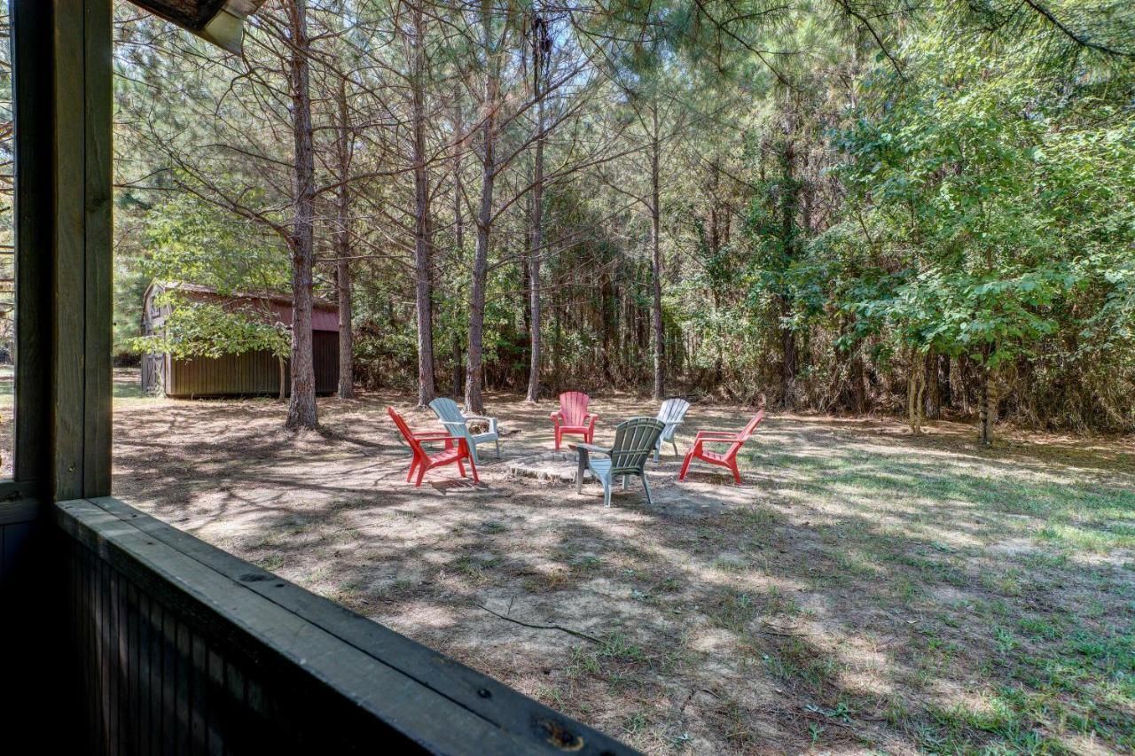 Private With Hot Tub And Gazebo! Holiday home Broken Bow