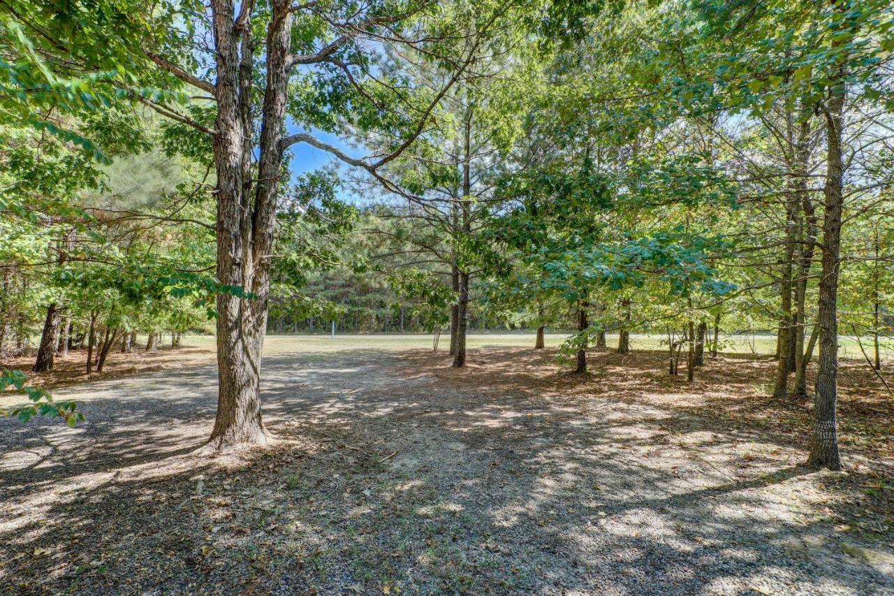 Private With Hot Tub And Gazebo!